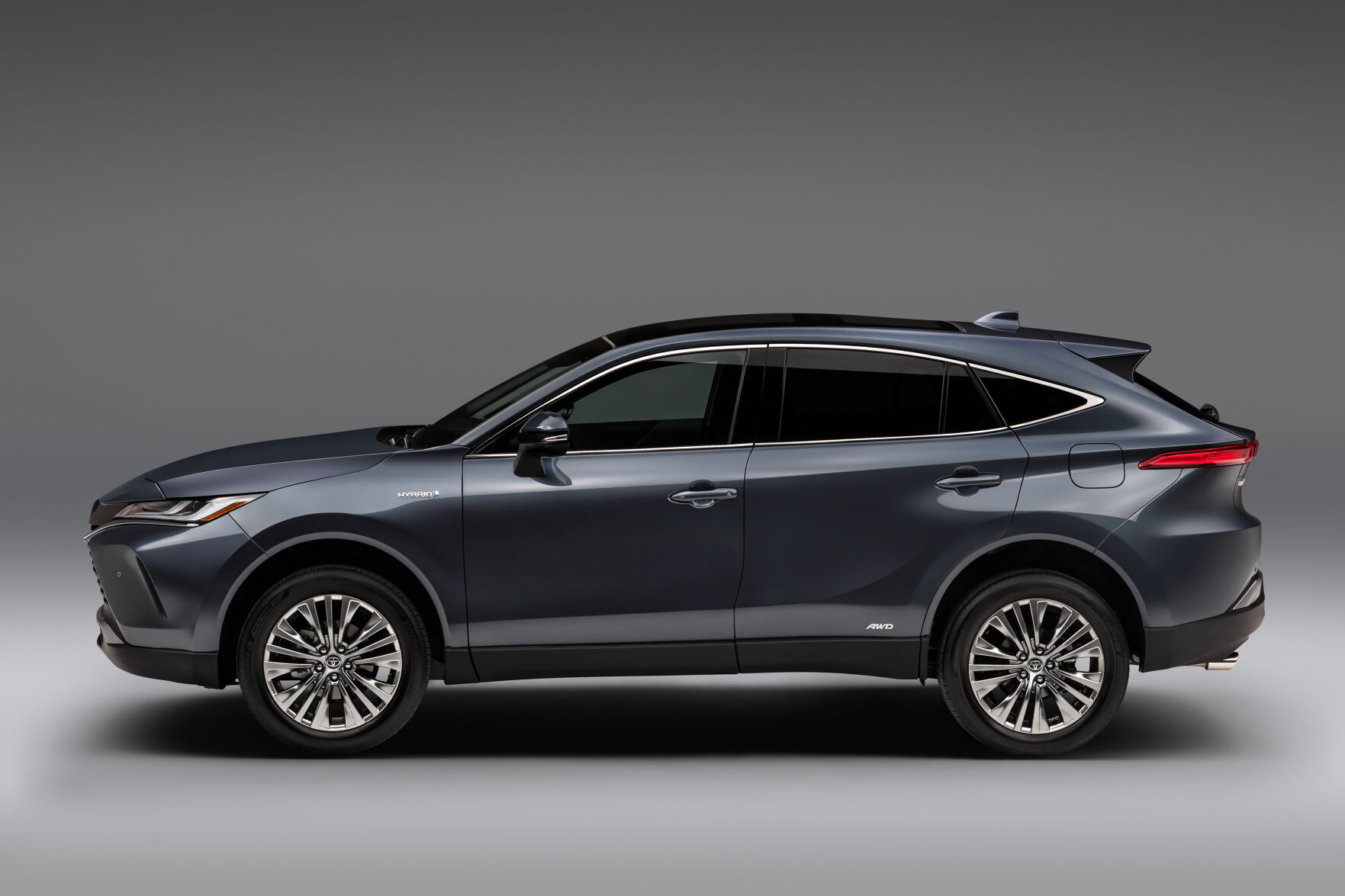 2021-Toyota-Venza_Exterior_004.jpg